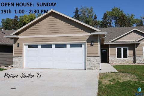 Photo of 511 Bunyan Dr, Harrisburg, SD 57032 (MLS # 22601924)