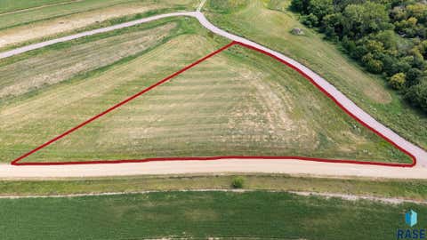 Photo of 5 473rd Ave, Renner, SD 57055 (MLS # 22605670)
