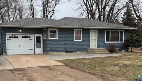 100 1 Ave Lyons SD 57041