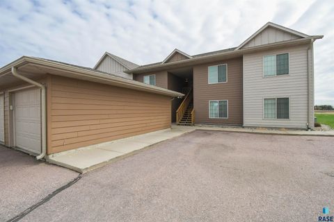 Photo of 4924 S Klein Ave 53 #53, Sioux Falls, SD 57106 (MLS # 22602765)