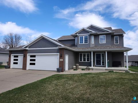 Photo of 6404 S Audie Dr, Sioux Falls, SD 57108 (MLS # 22602552)