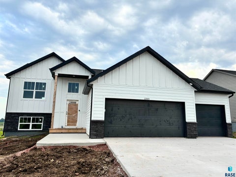 Homes For Sale - 2205 E Alexa Street<br/> Brandon, SD 57005