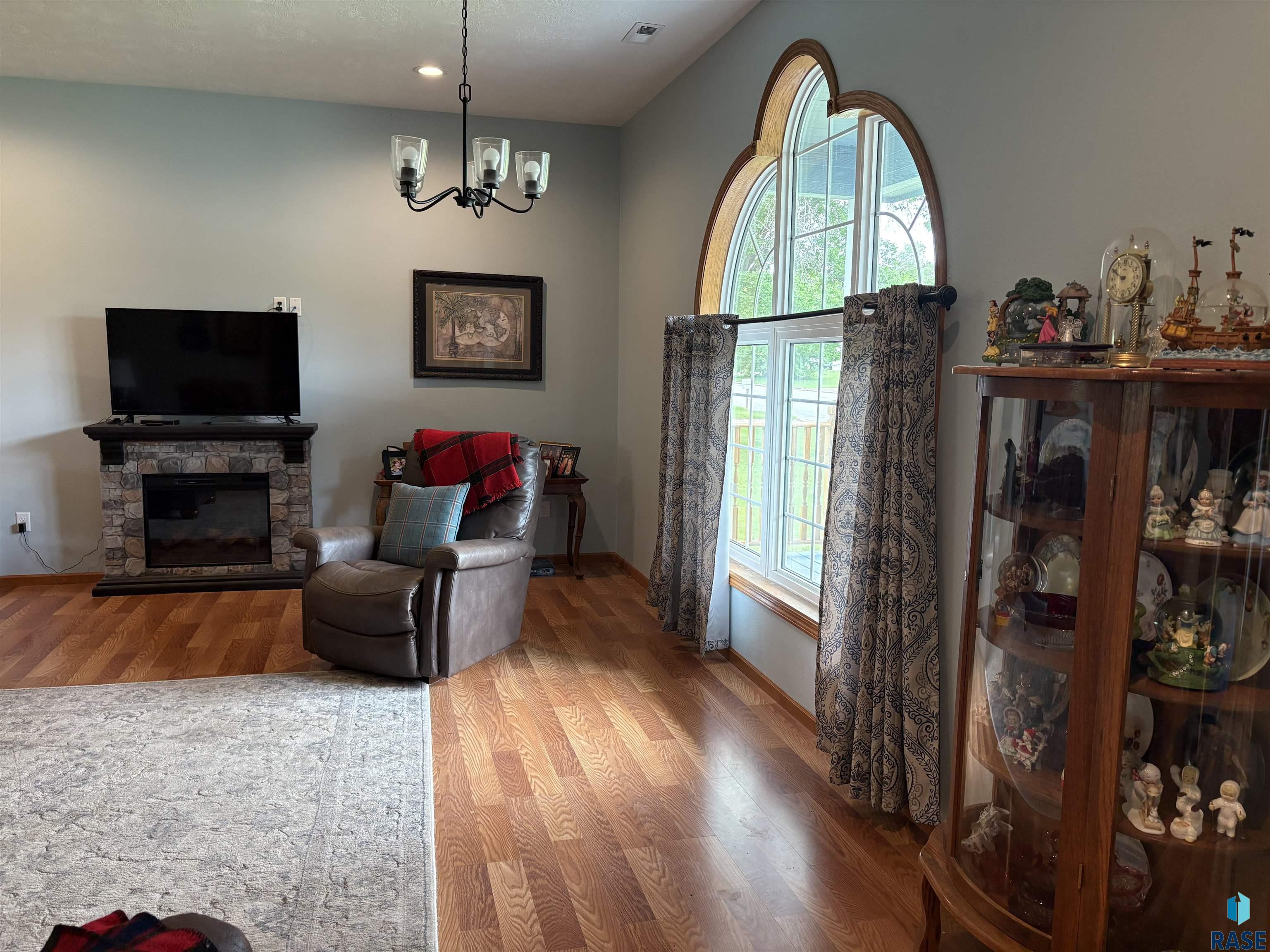 110 W Frederick Ave