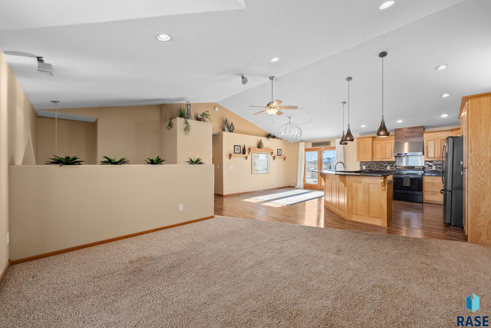 7624 S Courtyard Cir