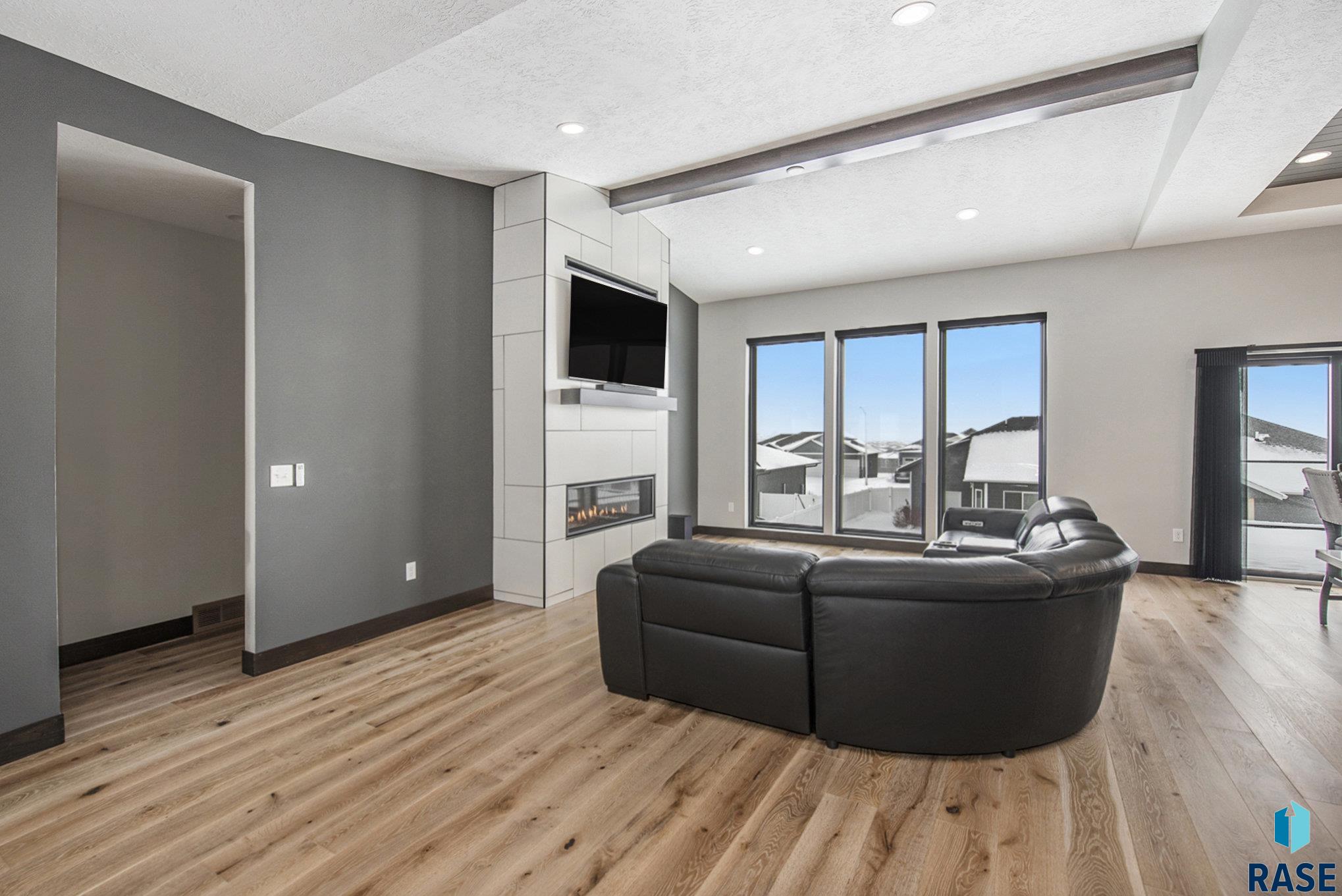 8209 E Ladyslipper Cir