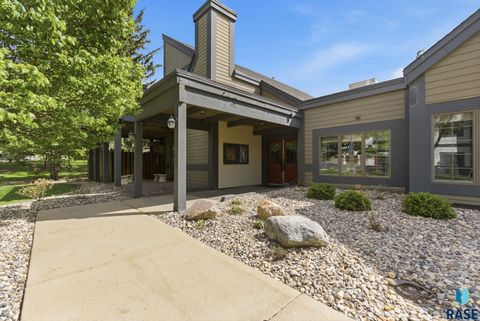 Condo For Sale - 4310 S Minnesota Avenue<br/> Sioux Falls, SD 57105
