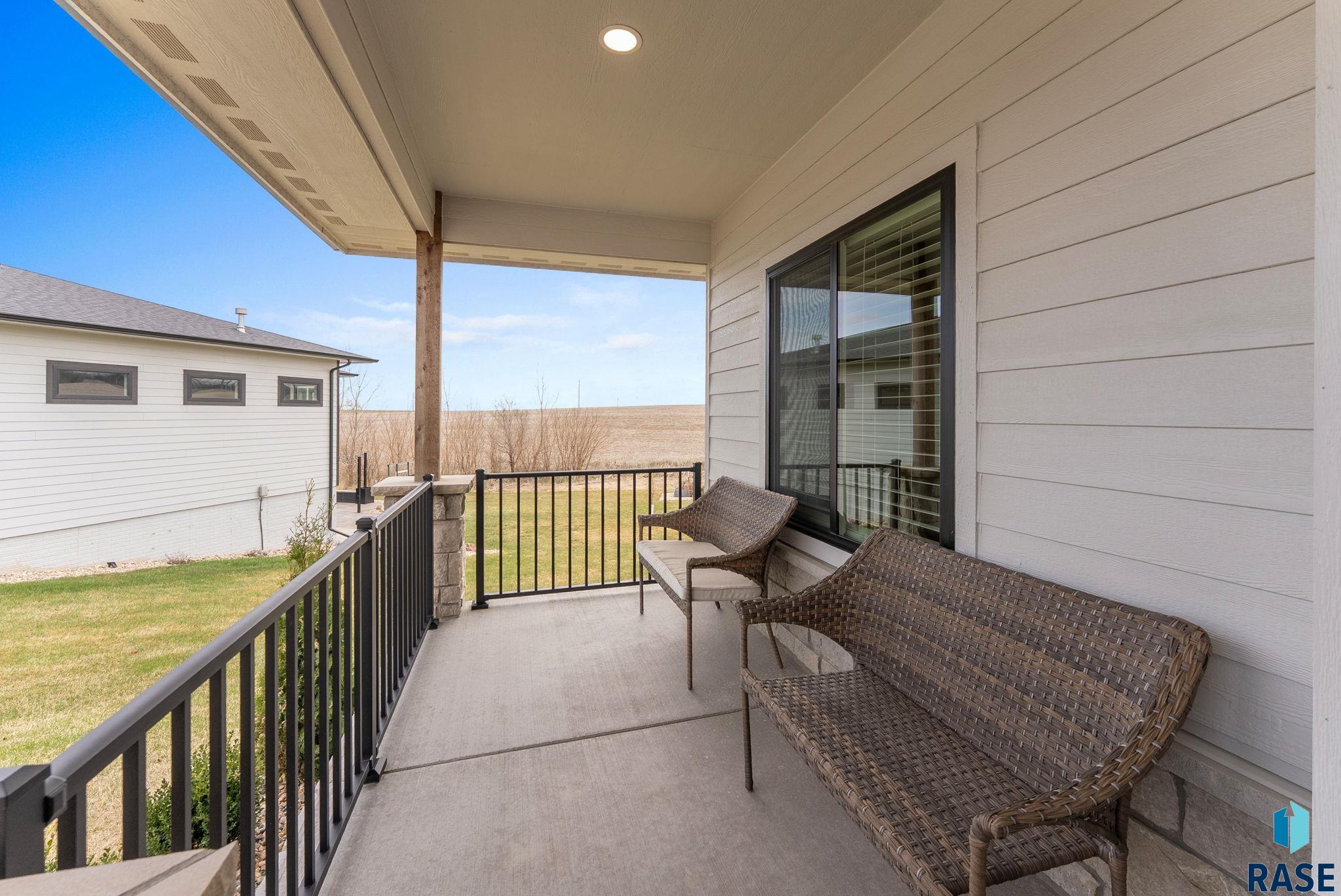 7317 E Misty Knoll Cir