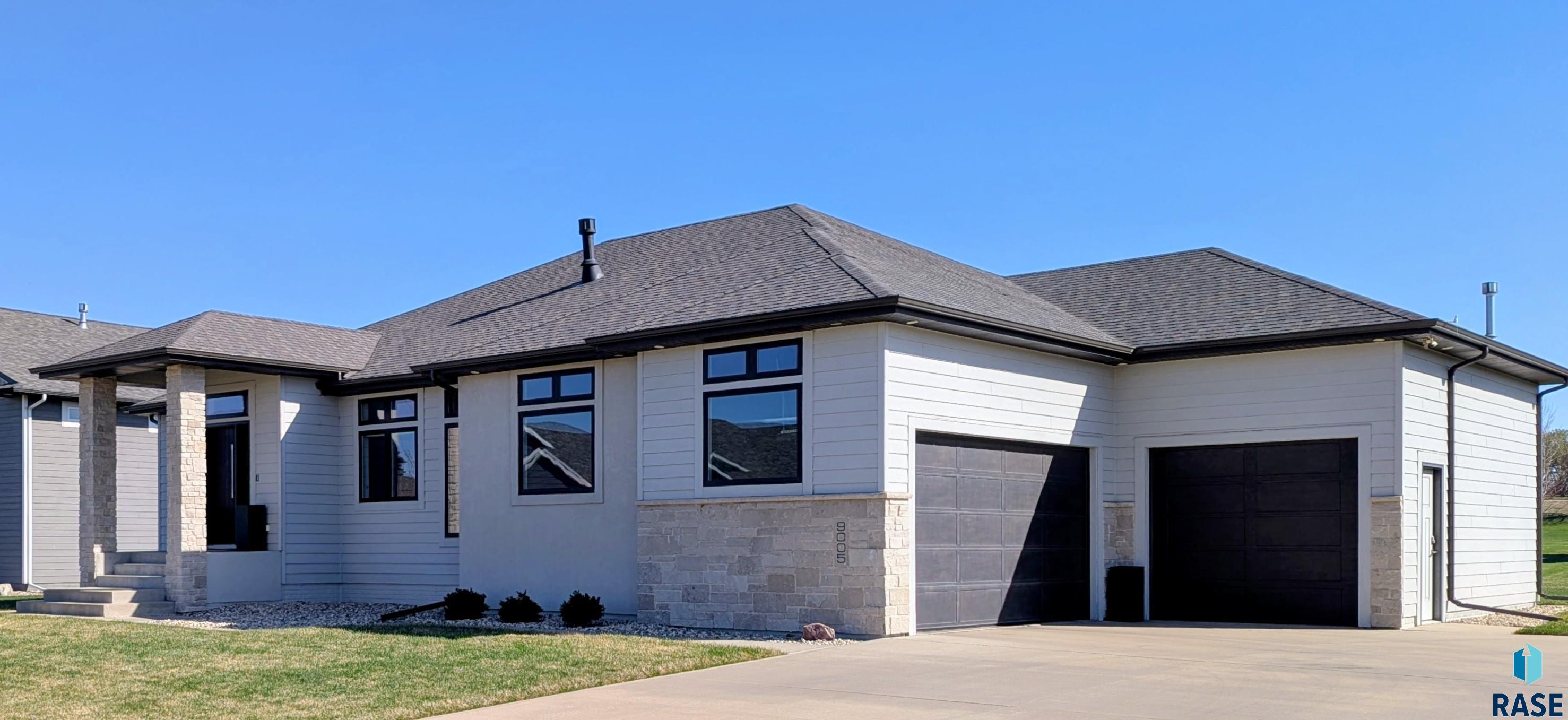 9005 W Dragonfly Dr Dr