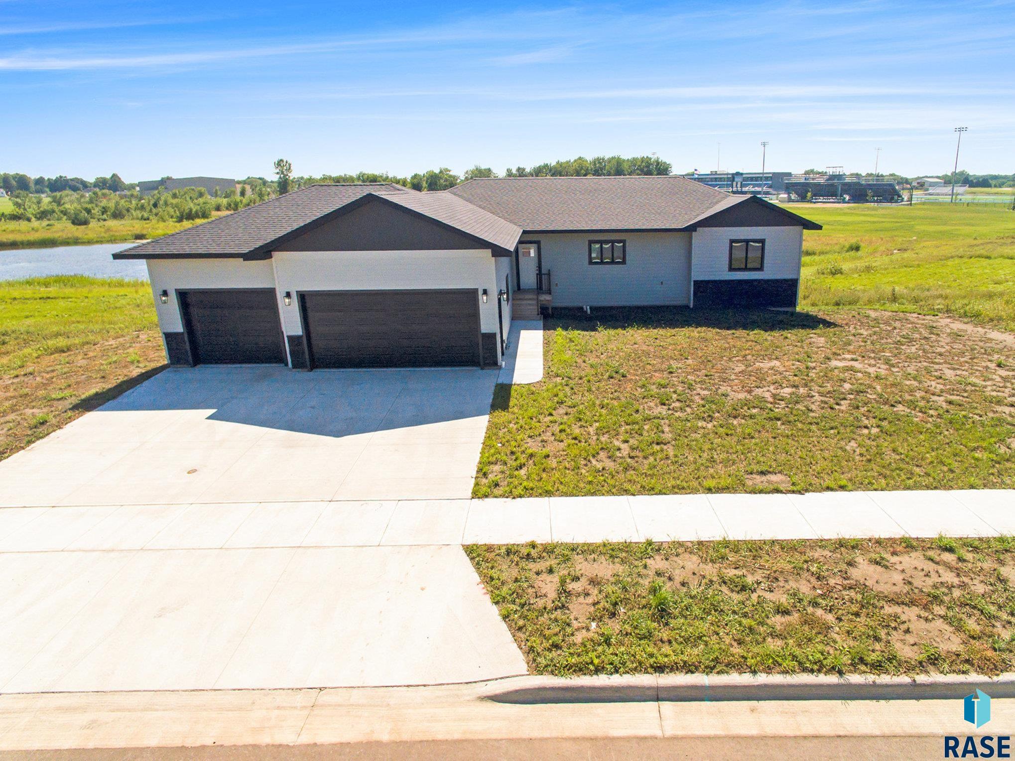 Photo 1 of 54 — 823 Harter Dr, Madison, SD 57042