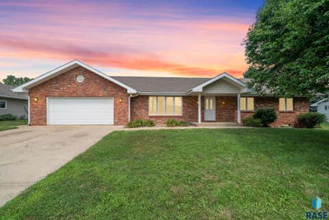 Photo of 514 Anderson St, Alcester, SD 57001 (MLS # 22605752)