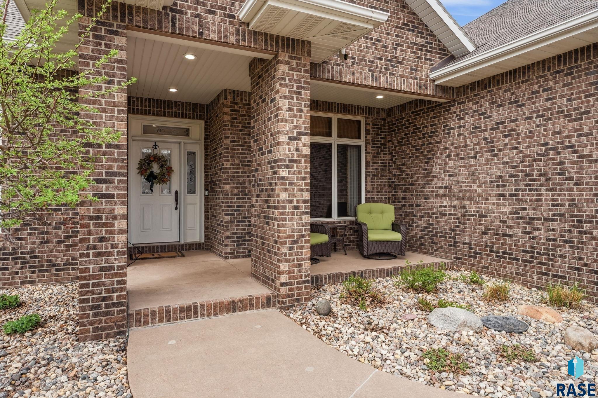 5801 S Copperhead Dr