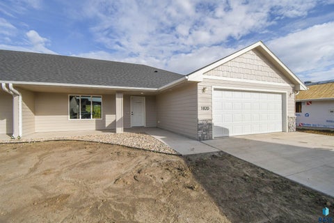 Photo of 1820 S Daylight Dr, Sioux Falls, SD 57110 (MLS # 22607751)