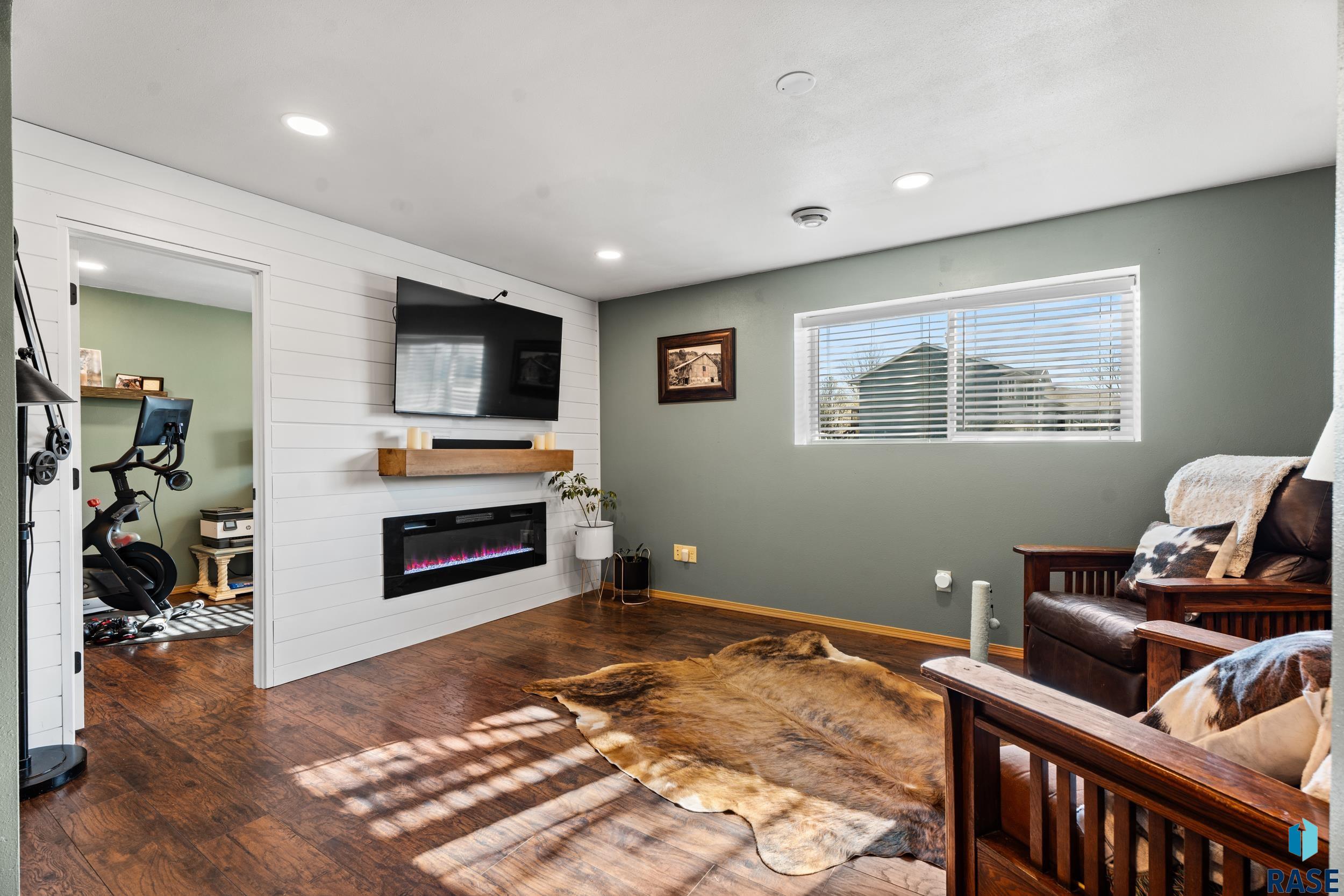 4124 N Jans Dr