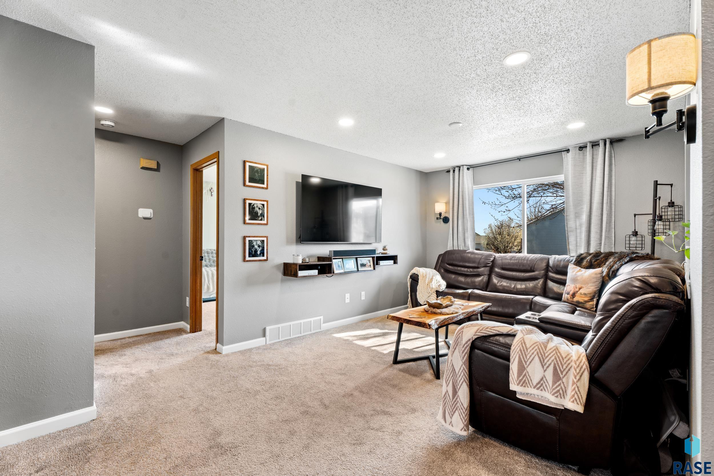 4124 N Jans Dr