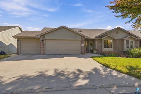 Photo of 5224 E Pop Fly Pl, Sioux Falls, SD 57110 (MLS # 22608086)