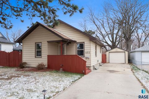 Photo of 405 N Van Eps Ave, Sioux Falls, SD 57103 (MLS # 22601594)