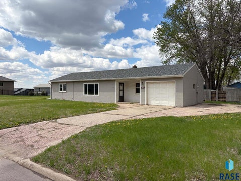 Homes For Sale - 501 S 5th Avenue<br/> Brandon, SD 57005