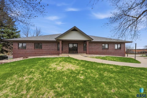 Photo of 3800 W Technology Cir 202 #202, Sioux Falls, SD 57108 (MLS # 22603728)