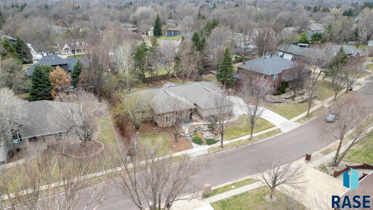 3557 S Spencer Blvd