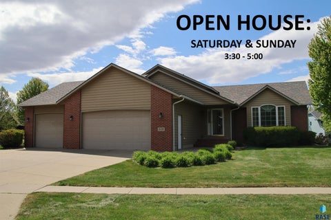Homes For Sale - 809 S Outlook Drive<br/> Sioux Falls, SD 57106