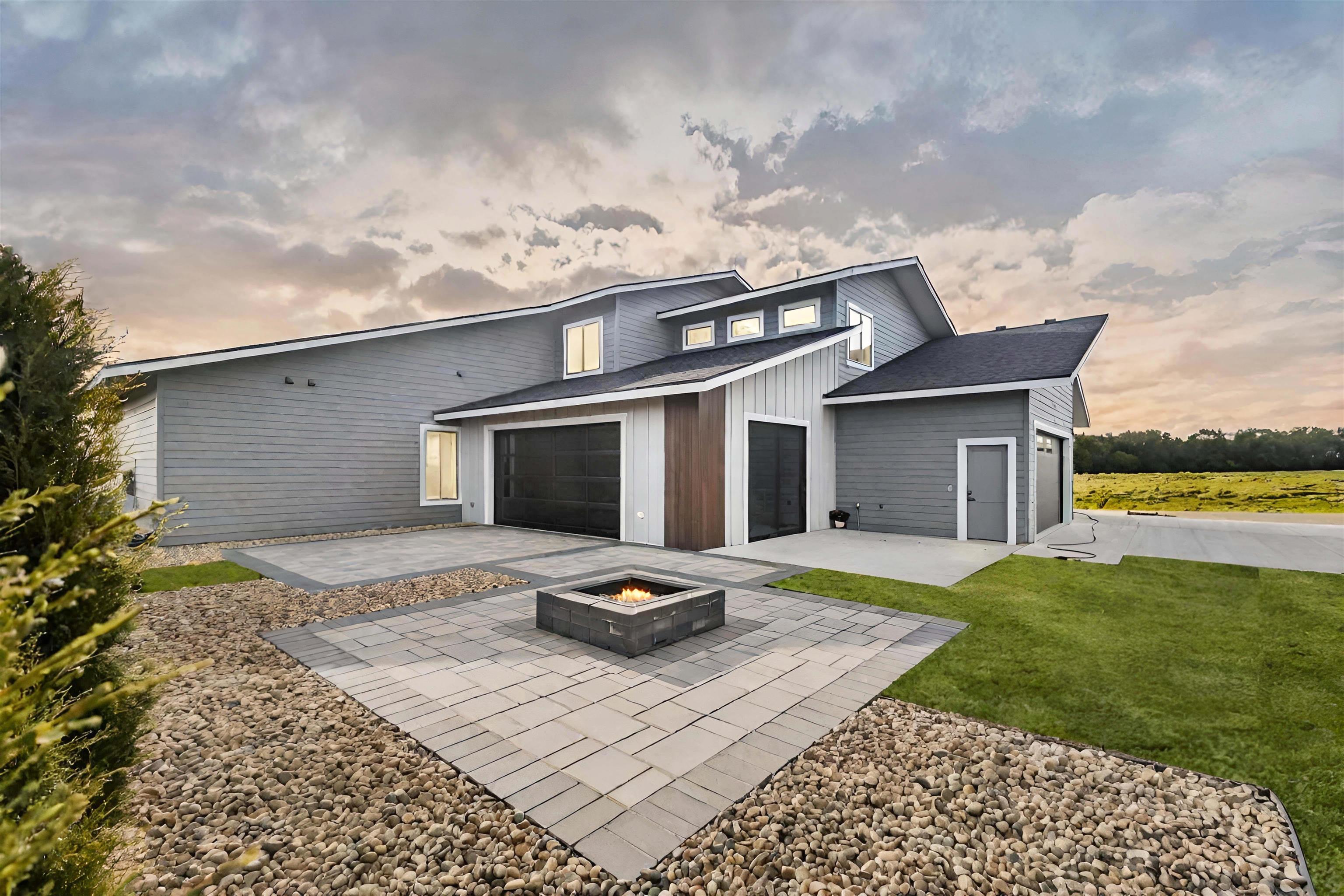 6776 Zimmermann Dr
