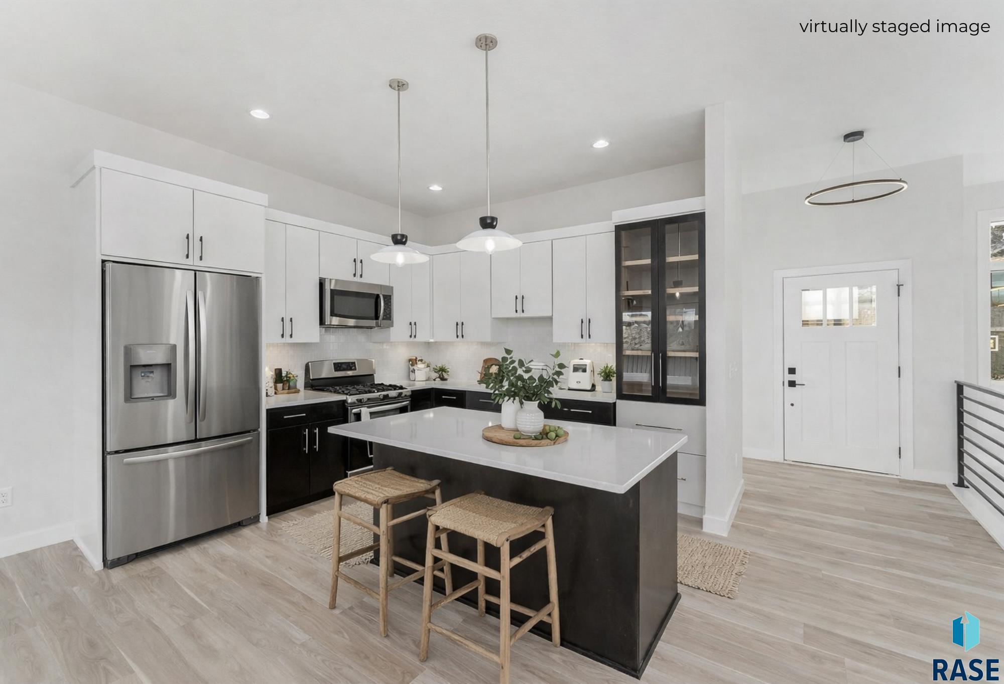 8600 W Shoreline Pl