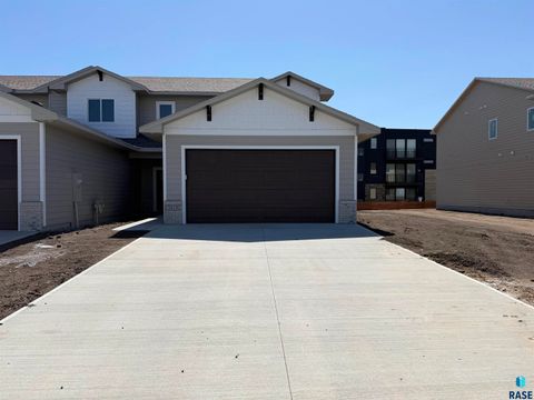 Townhouse For Sale - 5113 E 67th Street<br/> Sioux Falls, SD 57108