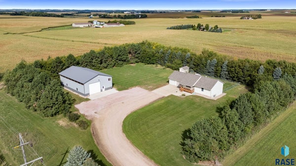 25345 477TH AVE, BALTIC, SD 57003 - Image bee28bbdac2d42d81cc6f4c6c11dfc25/2149342053