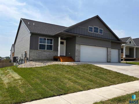 Photo of 2201 E Alexa St, Brandon, SD 57005 (MLS # 22606257)