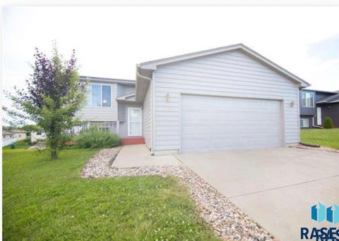 Homes For Sale - 105 S Foss Avenue<br/> Sioux Falls, SD 57110