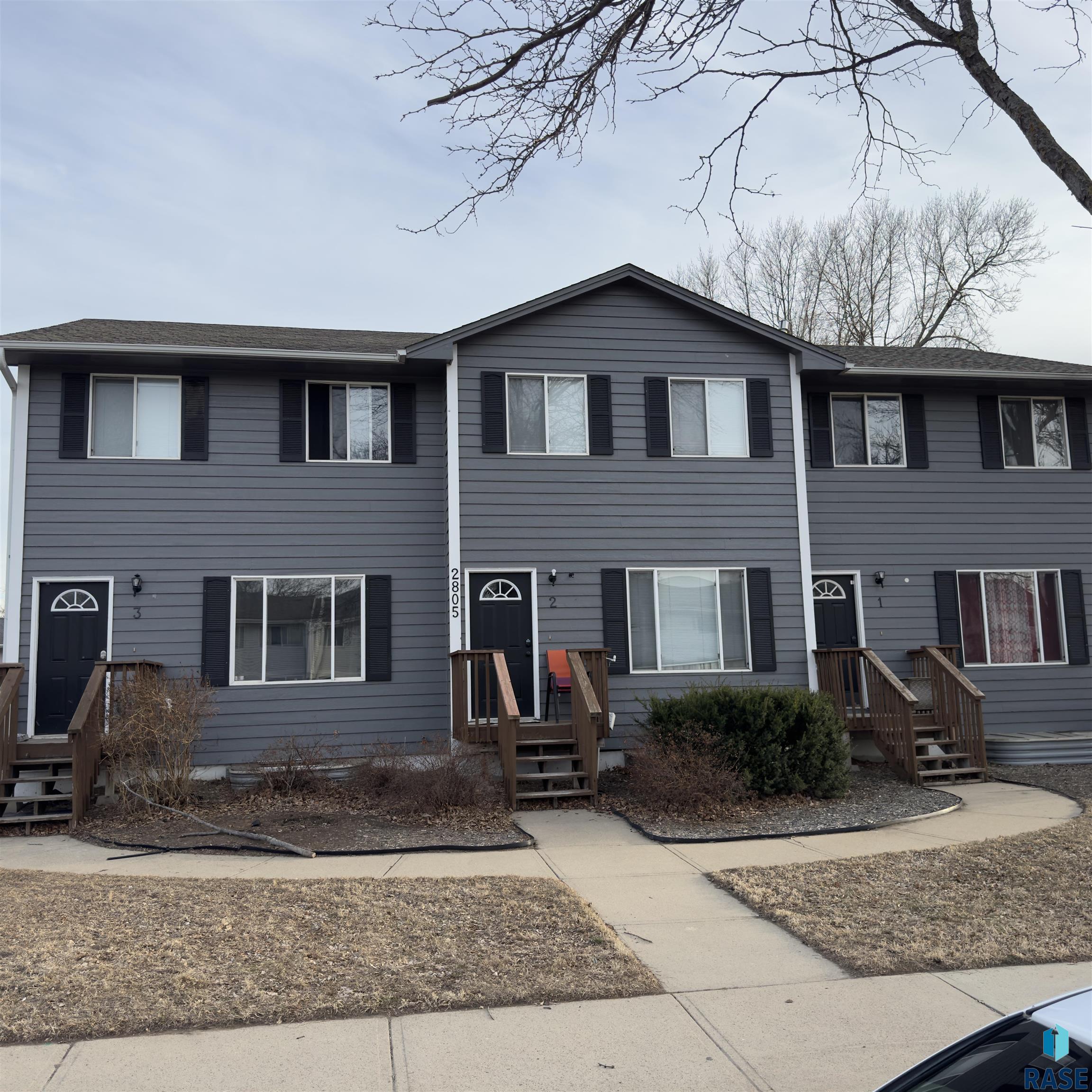 2805 E Bragstad Dr