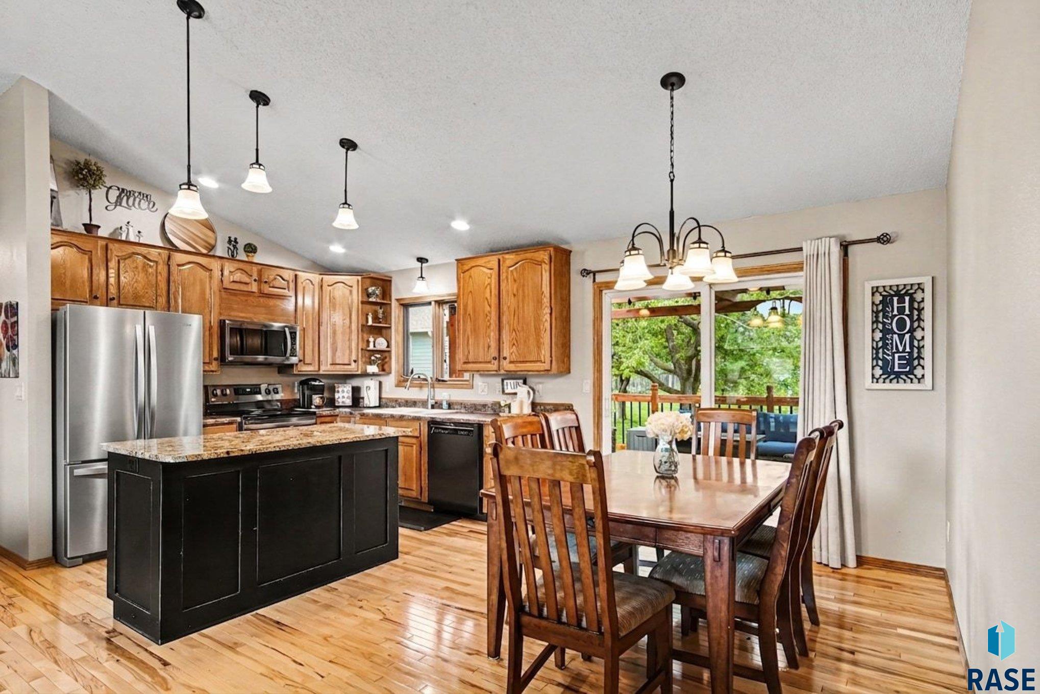 2500 S Pepper Ridge Ave
