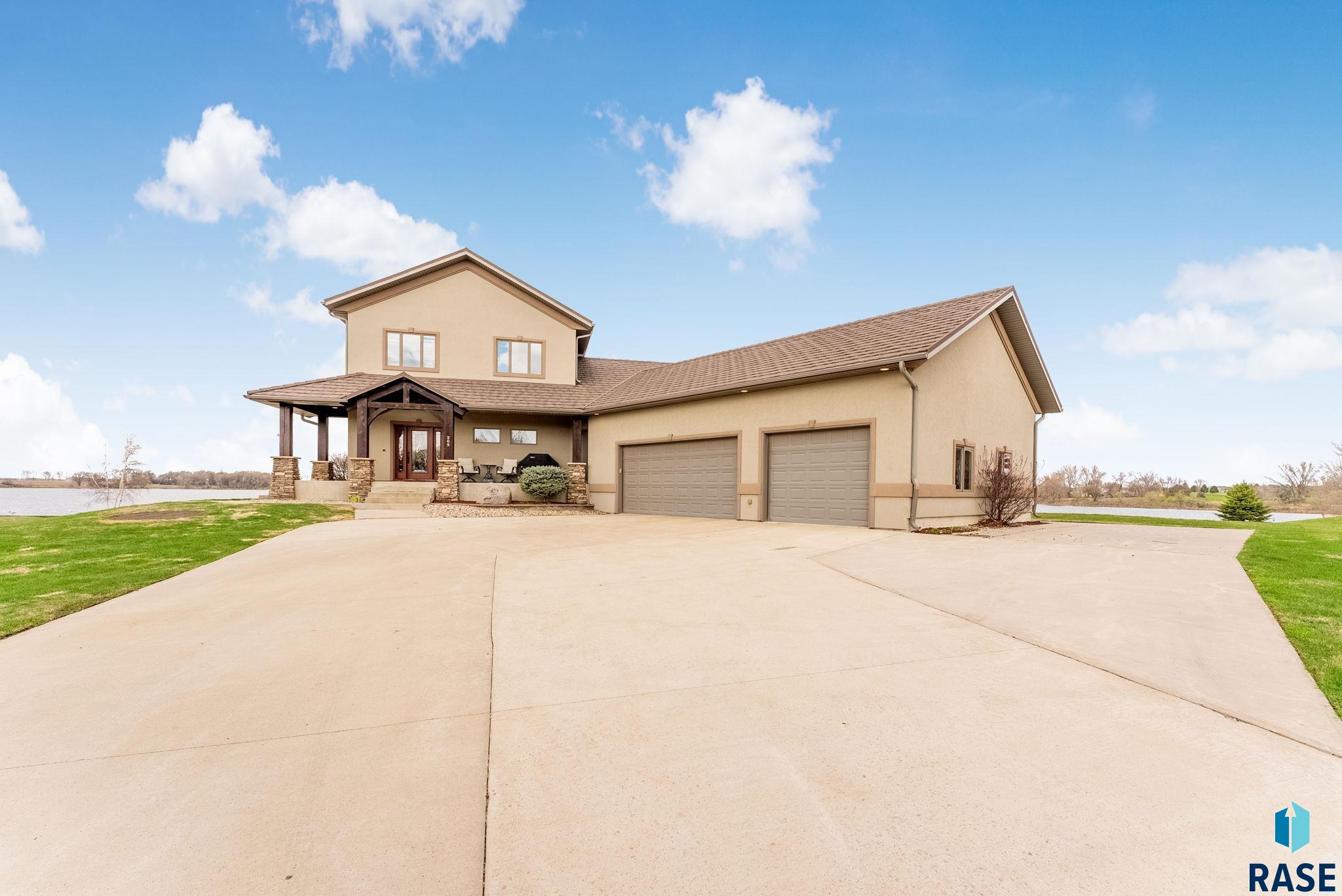 209 Lake Ridge Dr