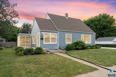 Condo For Sale - 305 N 6th Street<br/> Beresford, NJ 57004