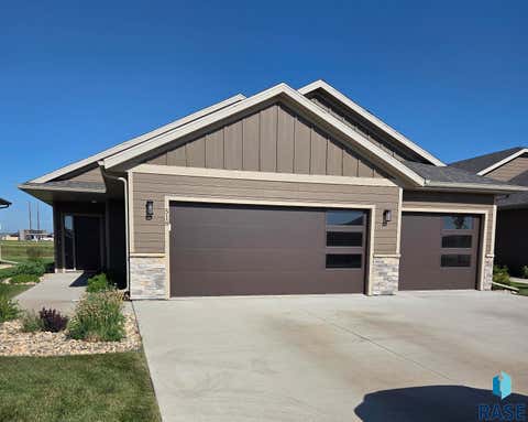 Homes For Sale - 518 Prairieside Trail<br/> Lincoln County, Harrisburg, SD 57032