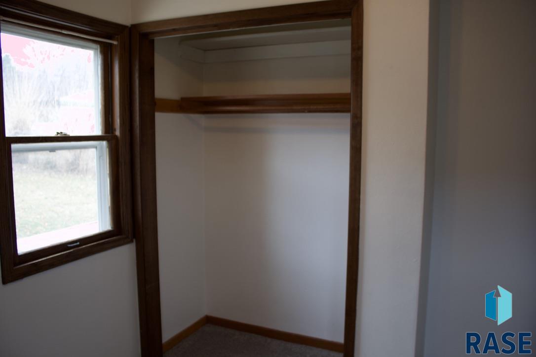 Sioux Falls, South Dakota 57103, United States, 3 Bedrooms Bedrooms, ,1 BathroomBathrooms,Residential,Active,251109