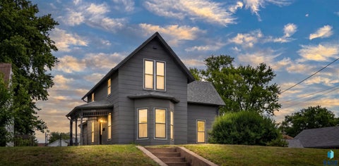 Photo of 1708 E 7th St, Sioux Falls, SD 57104 (MLS # 22604761)