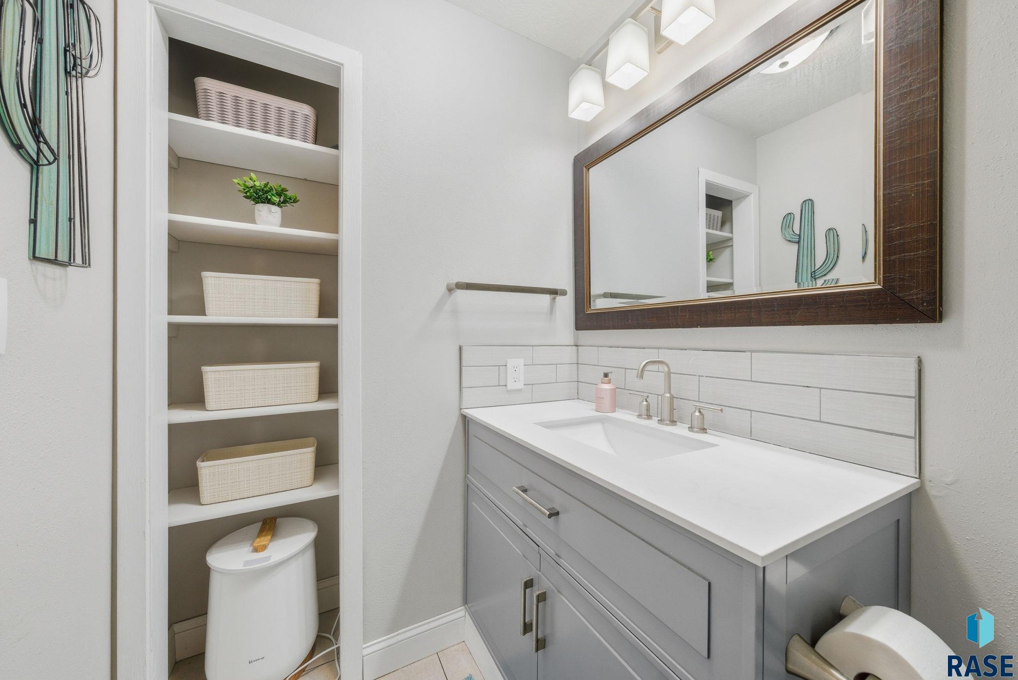 Sioux Falls, South Dakota 57106, United States, 2 Bedrooms Bedrooms, ,1 BathroomBathrooms,Residential,Active,228363