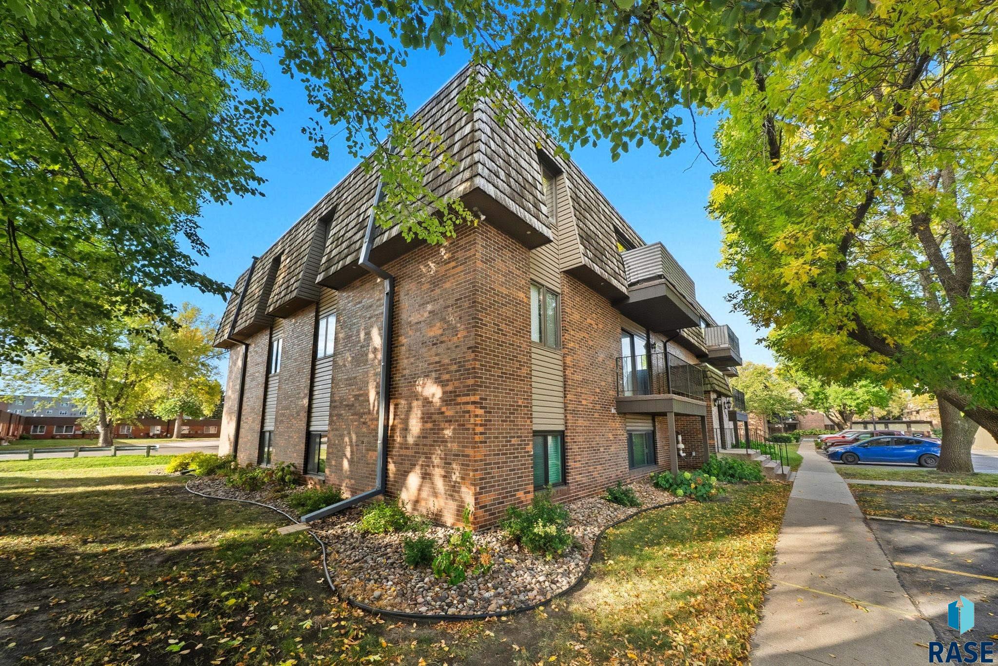 Sioux Falls, South Dakota 57106, United States, 2 Bedrooms Bedrooms, ,1 BathroomBathrooms,Residential,Active,228363