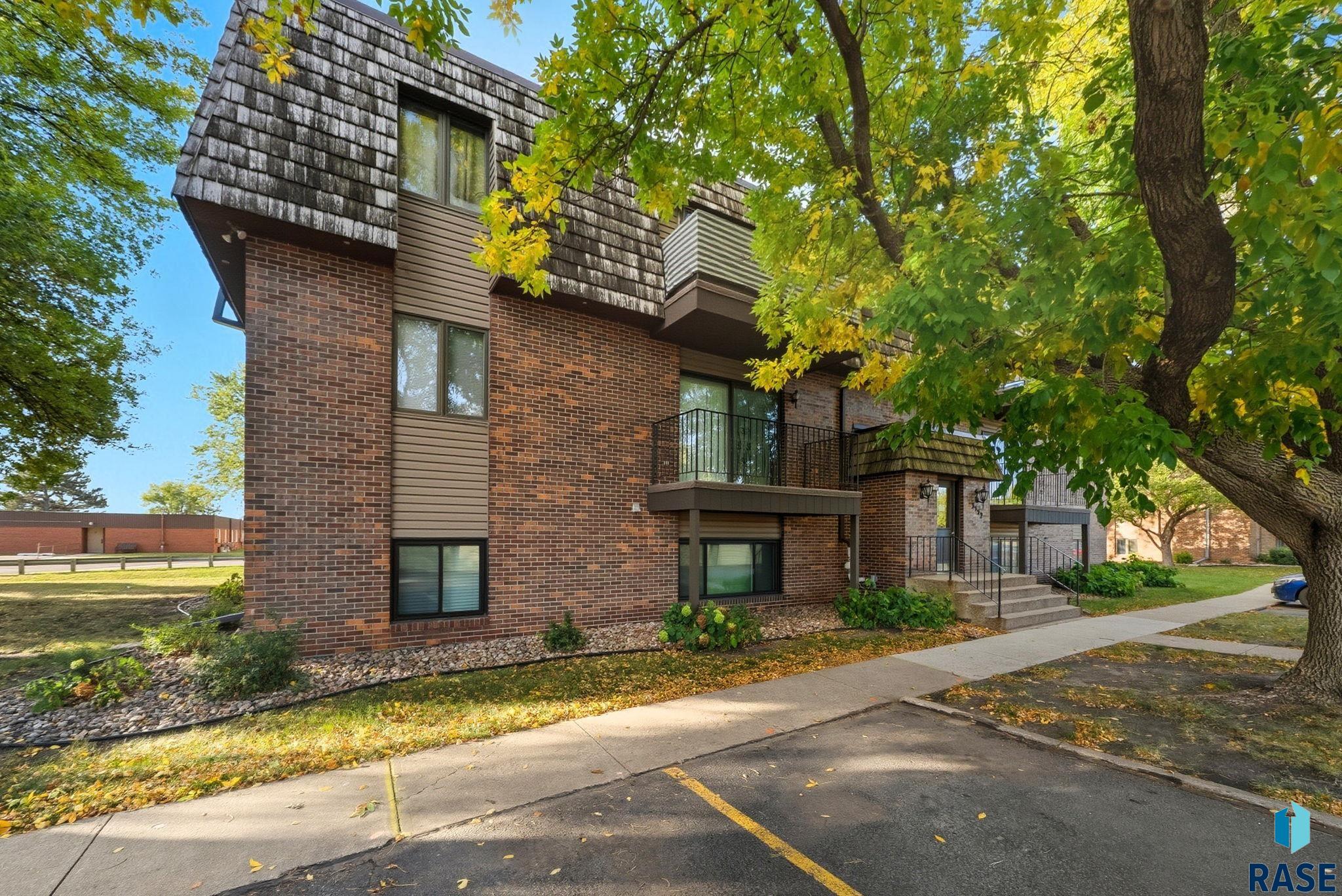 Sioux Falls, South Dakota 57106, United States, 2 Bedrooms Bedrooms, ,1 BathroomBathrooms,Residential,Active,228363