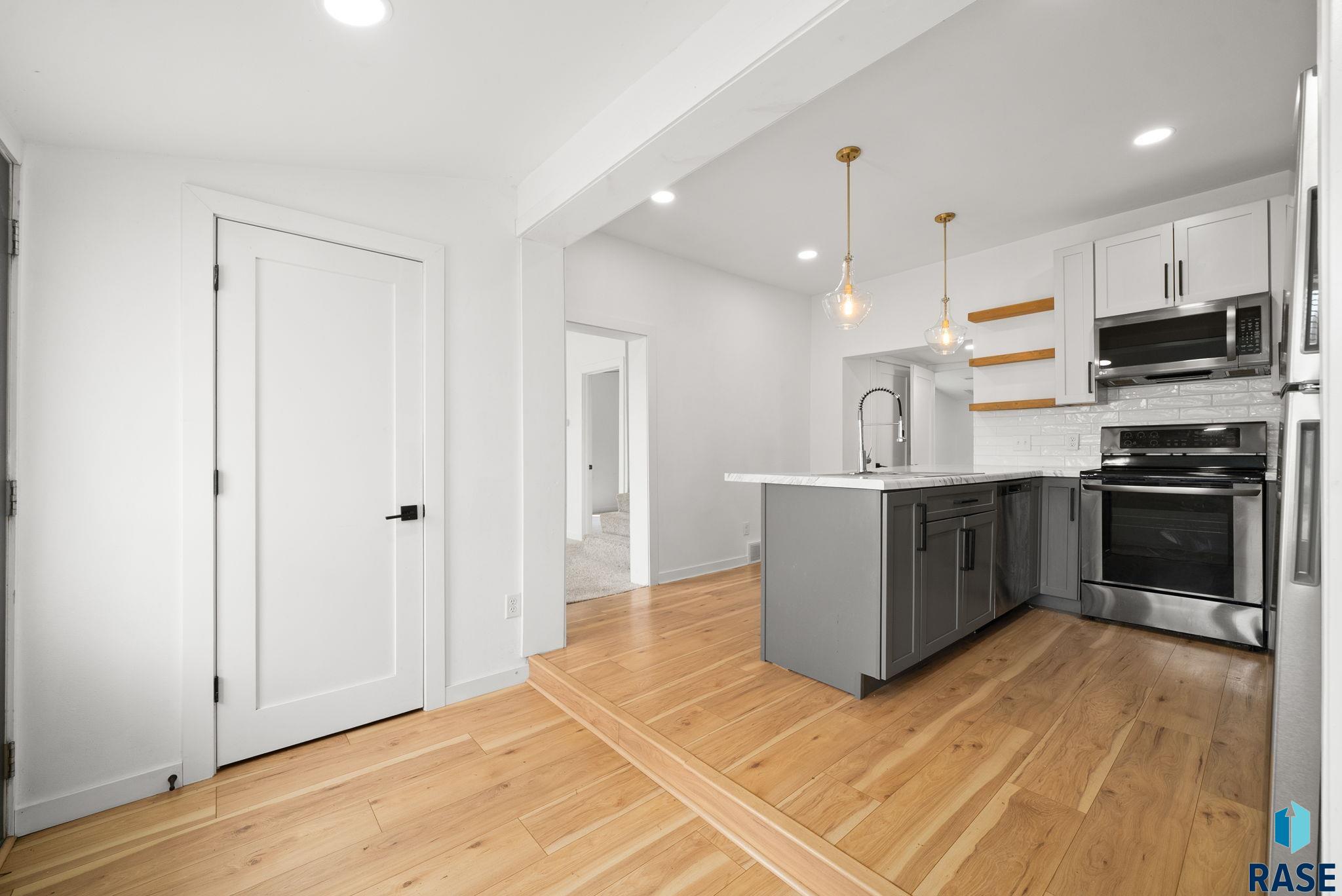 411 S Dakota St
