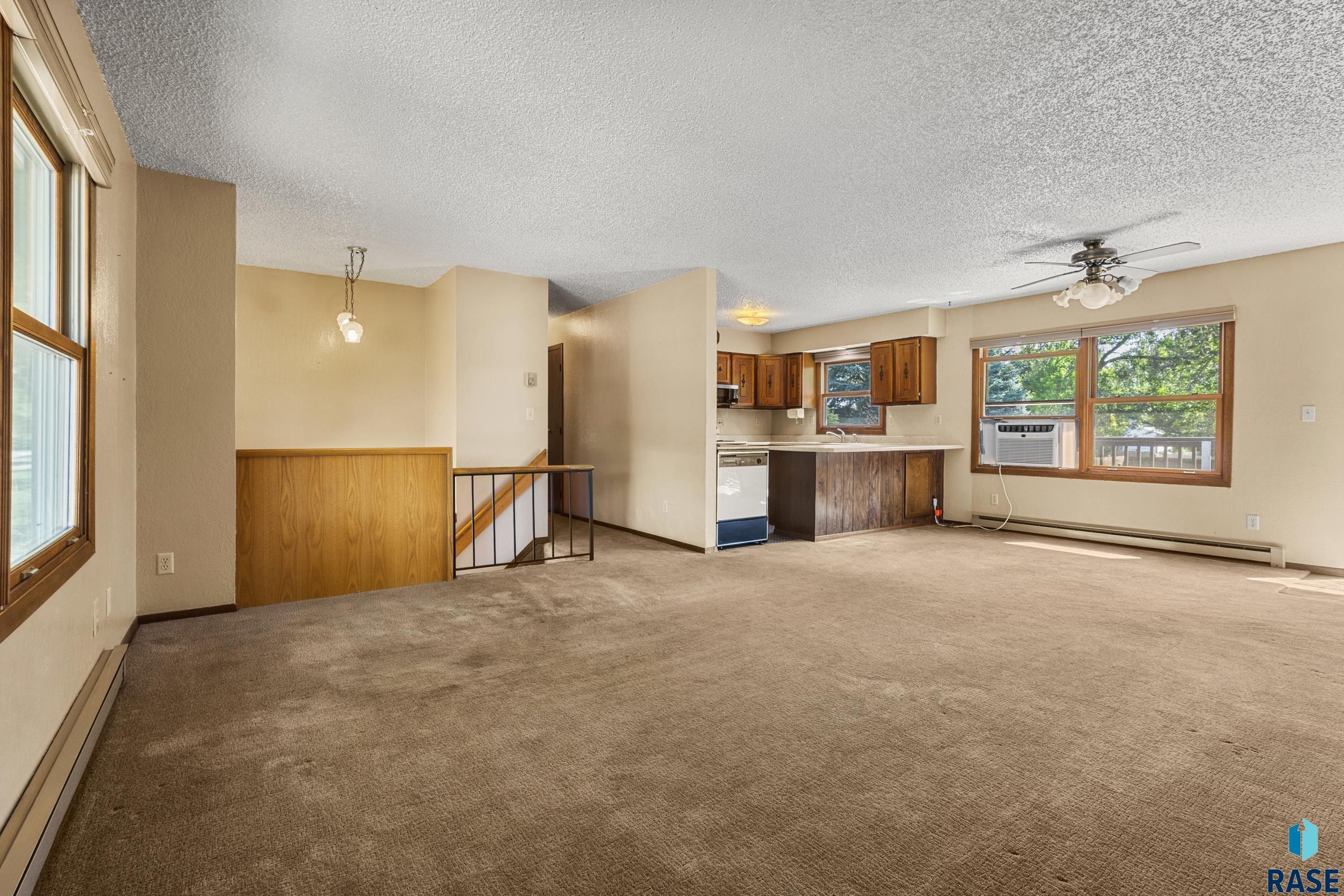 908 Union Ave N N