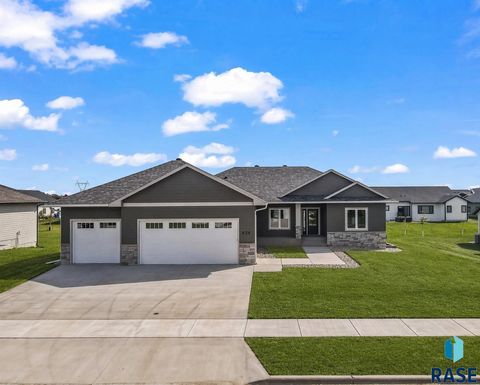 Photo of 424 Andrew Ave, Harrisburg, SD 57032 (MLS # 22602599)