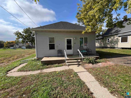 607 S CEDAR ST, CANTON, SD 57013 - Image cbbf16bbd6d7be1a7c70e6f72bf0d2d1/2995796146