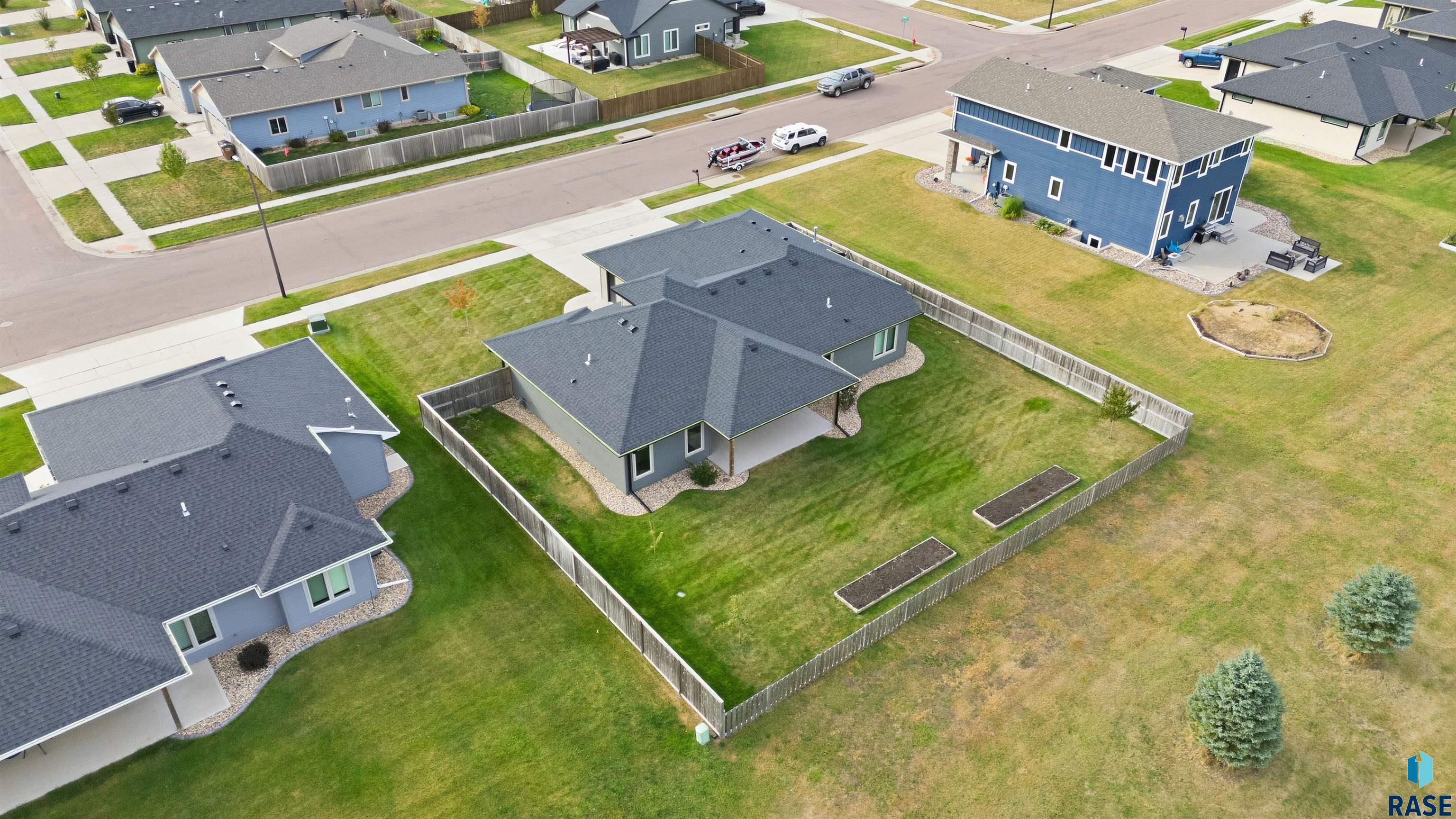 Brandon, South Dakota 57005, United States, 3 Bedrooms Bedrooms, ,2 BathroomsBathrooms,Residential,Active,232546