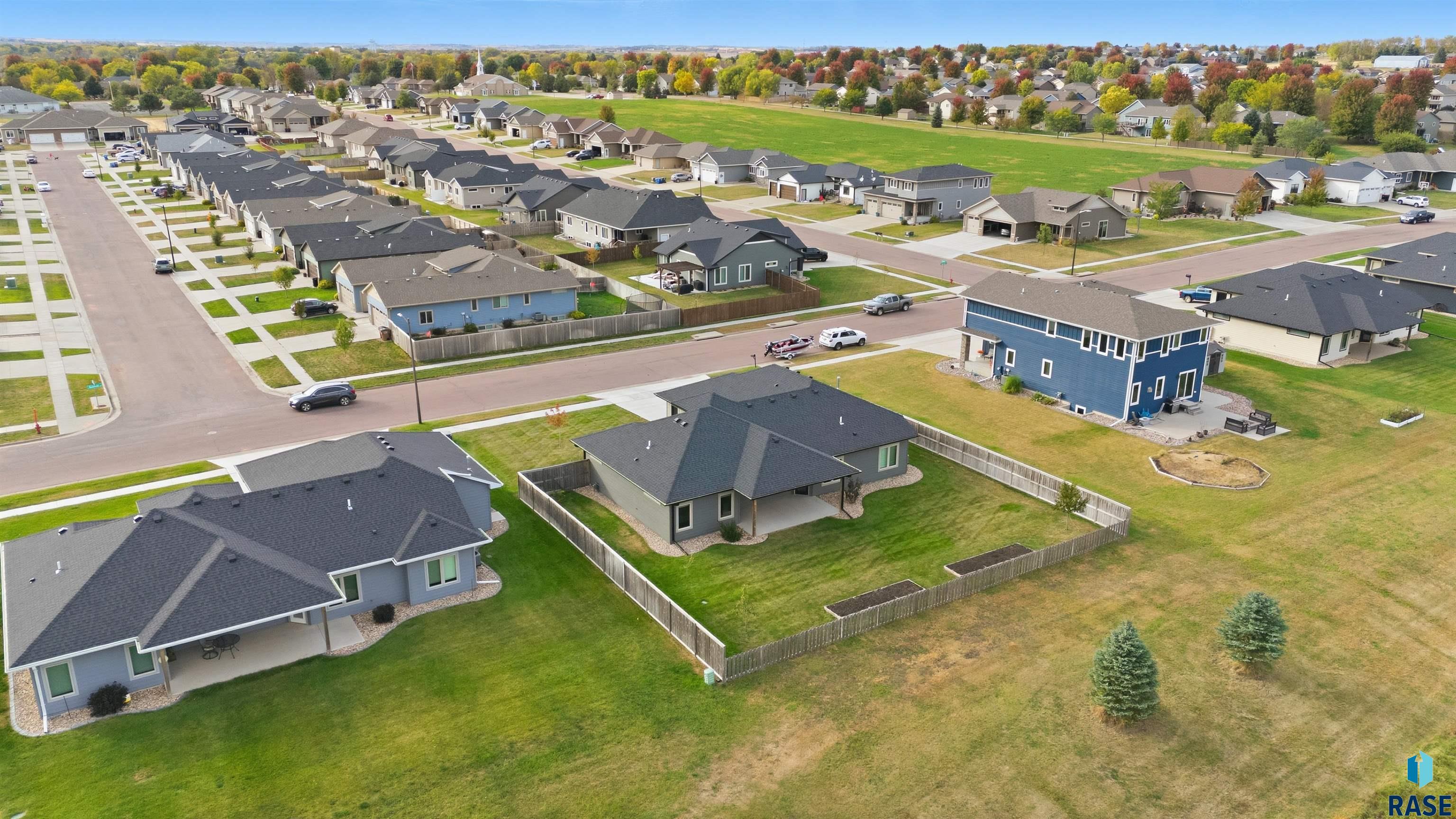 Brandon, South Dakota 57005, United States, 3 Bedrooms Bedrooms, ,2 BathroomsBathrooms,Residential,Active,232546