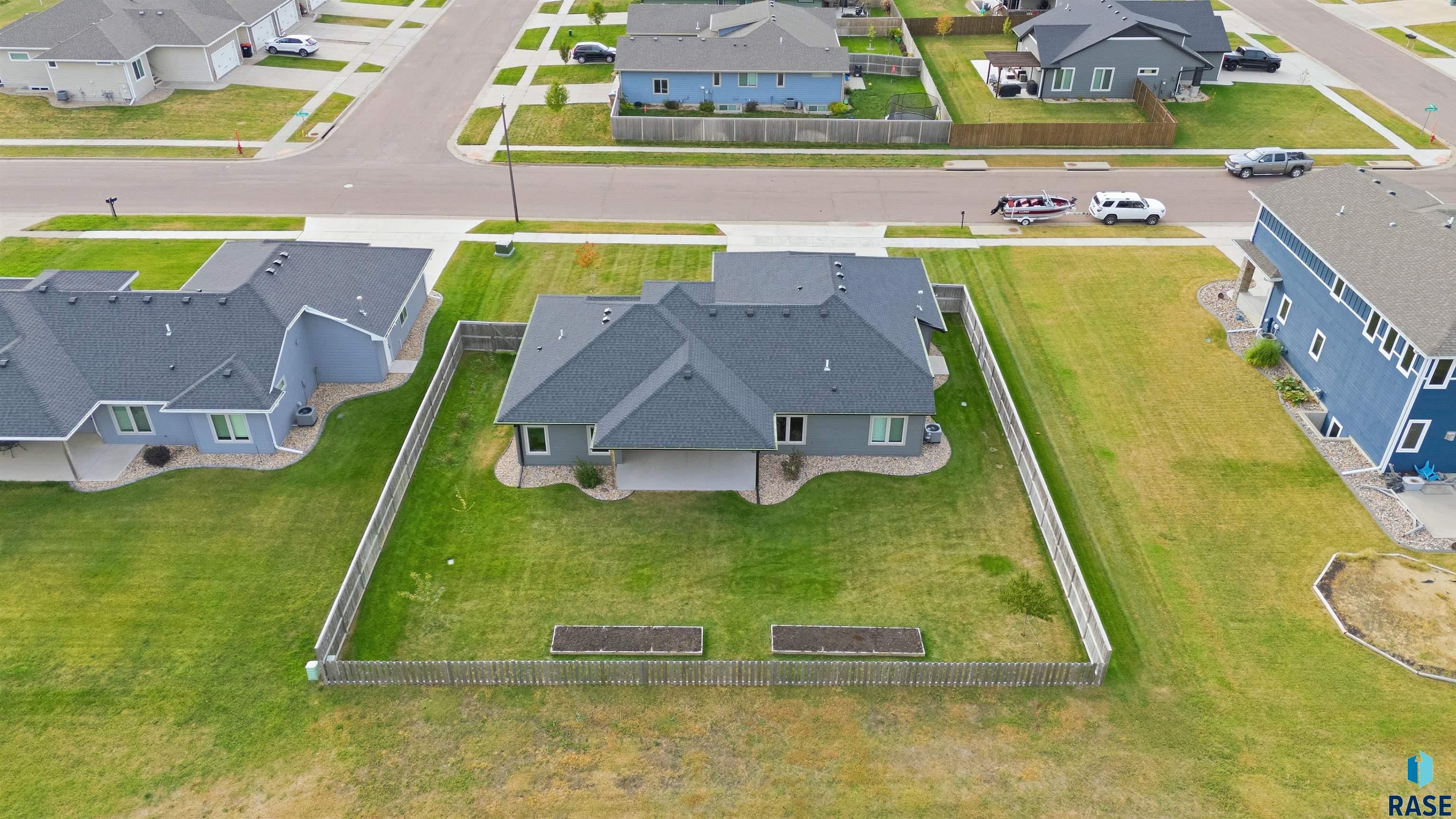 Brandon, South Dakota 57005, United States, 3 Bedrooms Bedrooms, ,2 BathroomsBathrooms,Residential,Active,232546