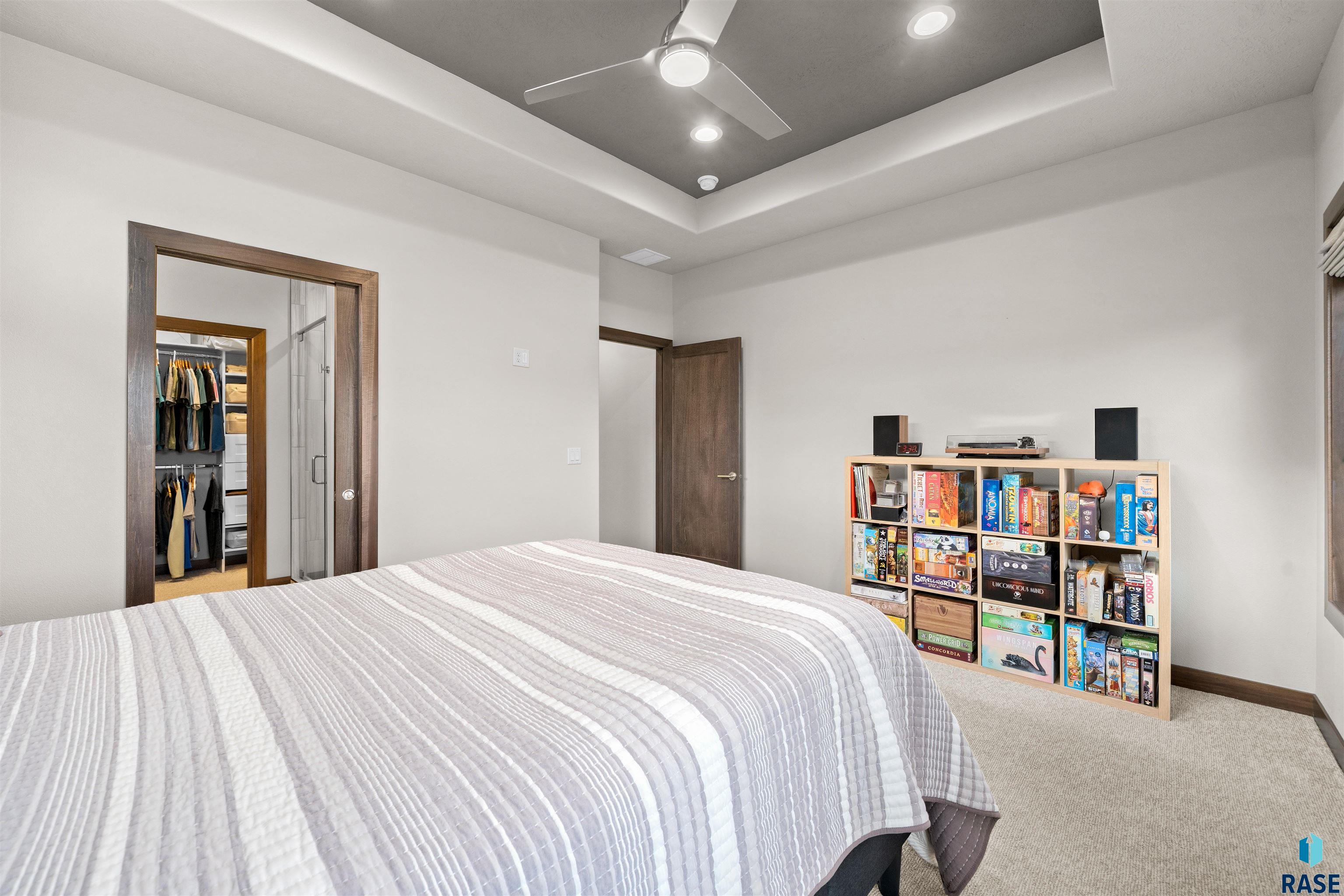 Brandon, South Dakota 57005, United States, 3 Bedrooms Bedrooms, ,2 BathroomsBathrooms,Residential,Active,232546