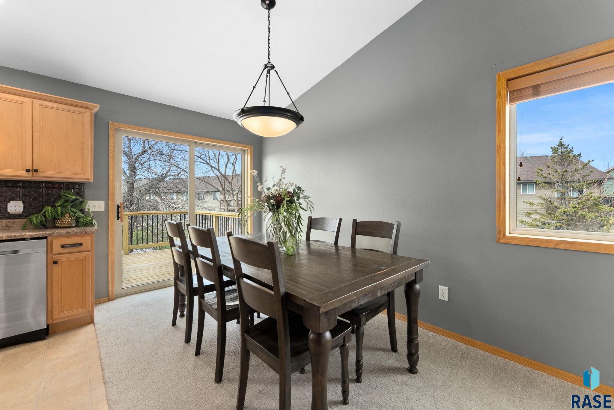7501 S Peregrine Pl