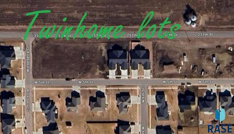 Photo of 433 W 5th St, Crooks, SD 57020 (MLS # 22602441)